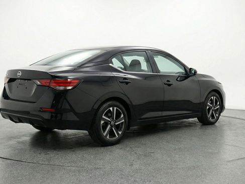 Used 2025 Nissan Sentra SV FWD image 9