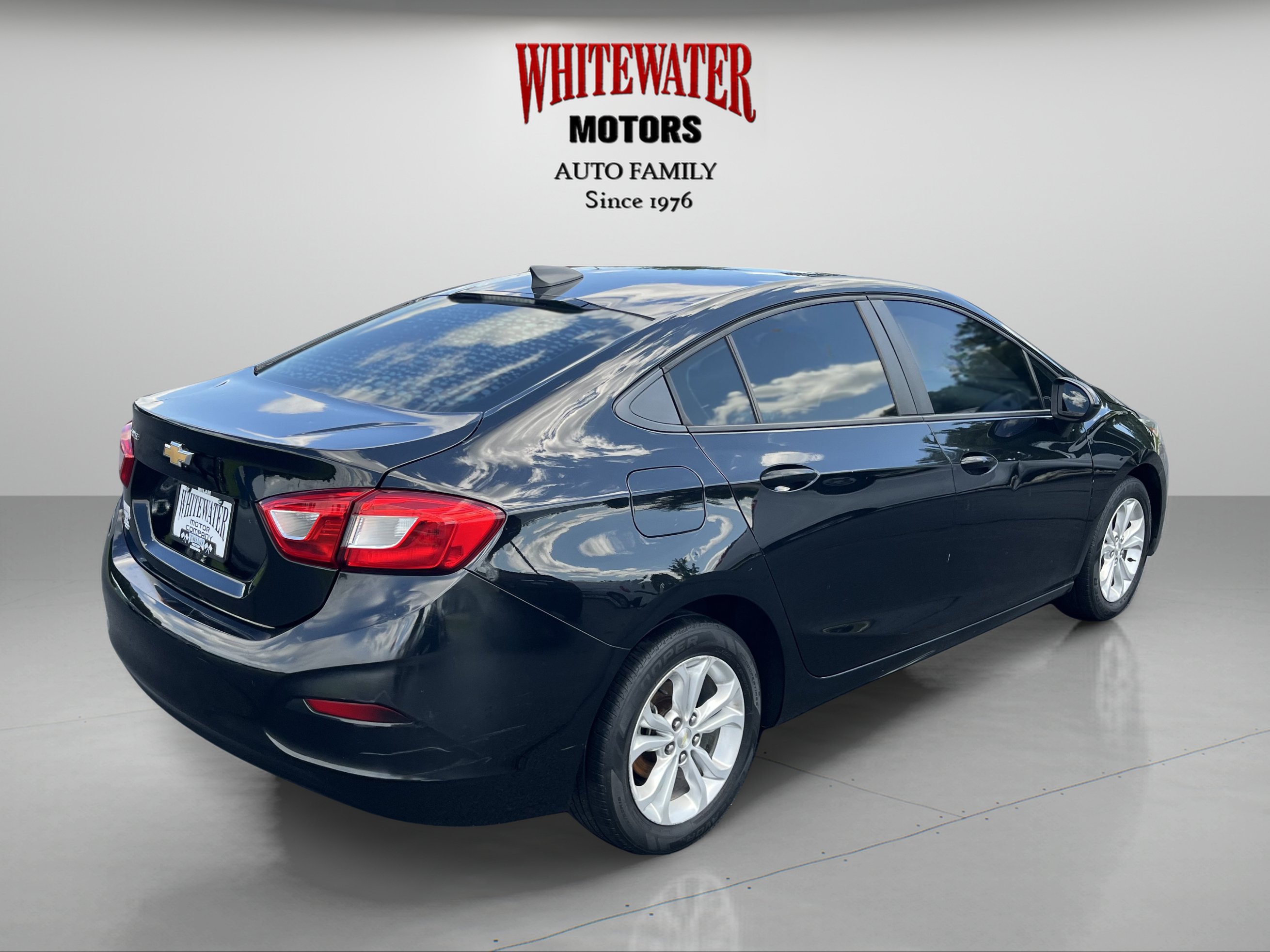 Used 2019 Chevrolet Cruze LS w/ LS Convenience Package FWD image 5
