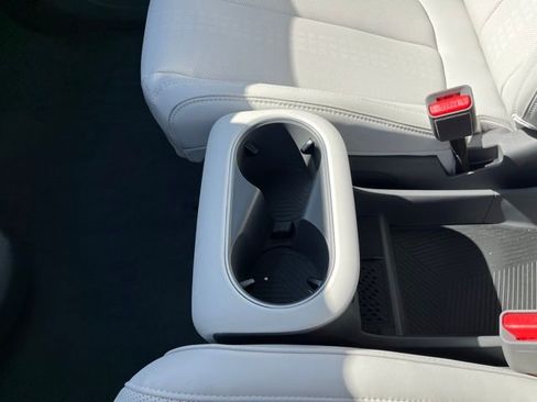 Used 2024 Hyundai Ioniq 5 Limited image 28