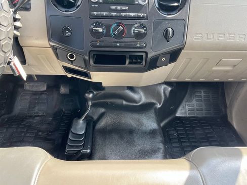 Used 2010 Ford F250 XL AWD/4WD image 34