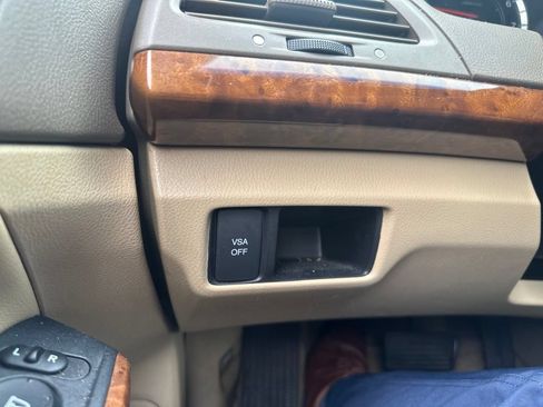 Used 2010 Honda Accord EX-L image 24