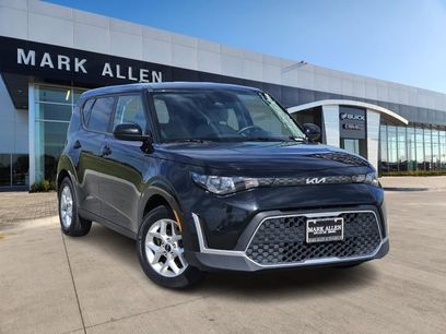 Used 2023 Kia Soul LX w/ LX Technology Package