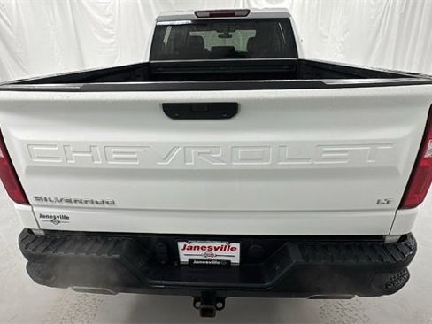 Used 2020 Chevrolet Silverado 1500 LT Trail Boss image 4