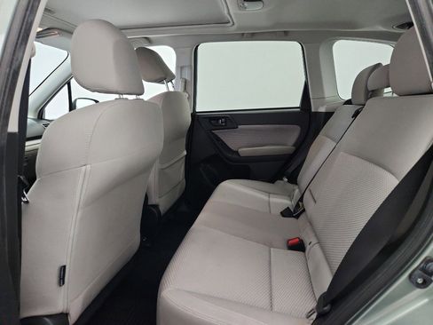 Used 2017 Subaru Forester 2.5i Premium w/ All-Weather Package image 32