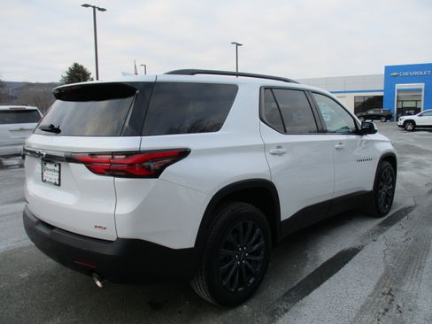 Certified 2023 Chevrolet Traverse RS image 5
