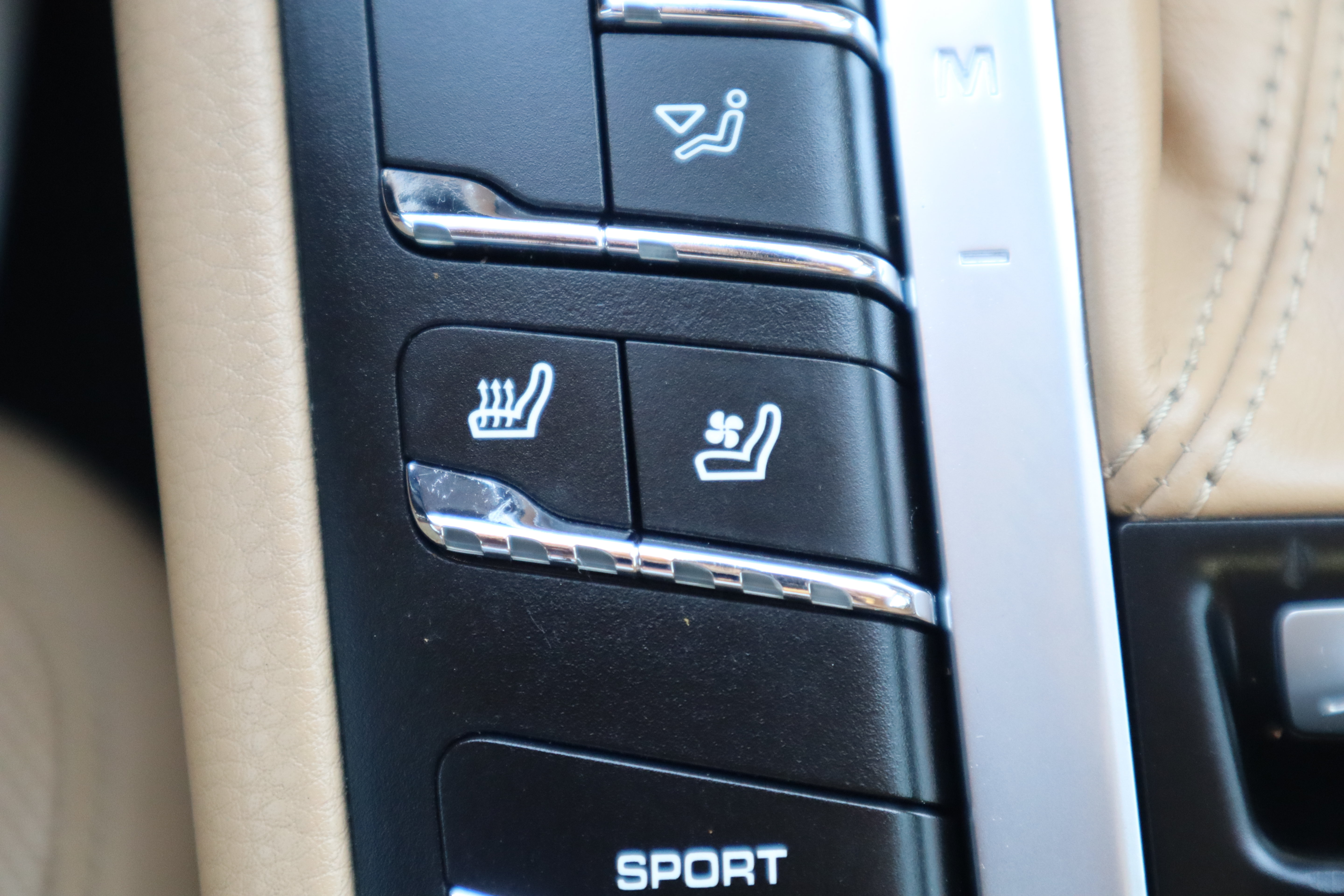 Used 2015 Porsche Macan S AWD/4WD image 23