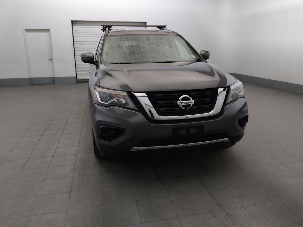 Used 2020 Nissan Pathfinder S AWD/4WD image 14