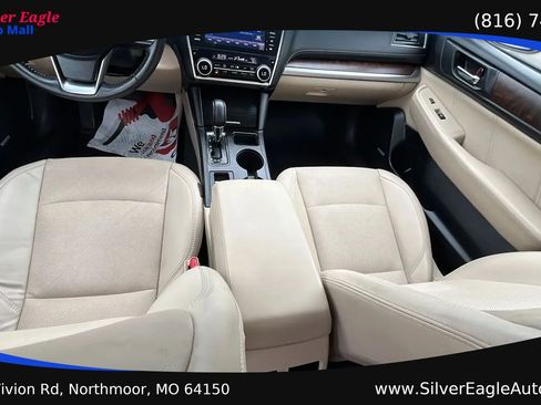 Used 2019 Subaru Outback 2.5i Limited AWD/4WD image 12