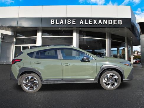 Used 2025 Subaru Crosstrek 2.5i Limited AWD/4WD image 2