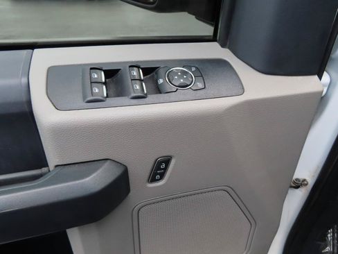 Used 2022 Ford F250 XL w/ Power Equipment Group AWD/4WD image 24