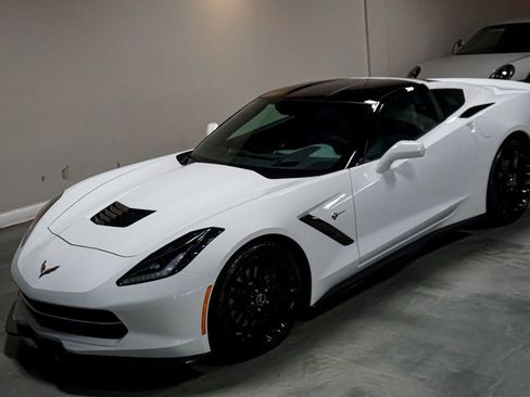 Used 2014 Chevrolet Corvette 2dr Z51 Coupe w/ 3LT Preferred Equipment Group image 32