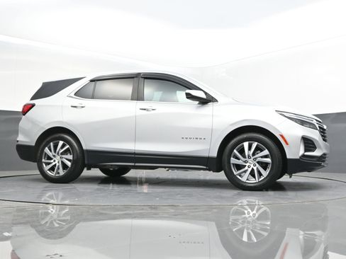 Certified 2022 Chevrolet Equinox LT FWD image 45