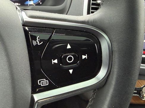 Certified 2023 Volvo XC90 B6 Plus w/ Protection Package Premier image 21