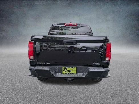 New 2026 Chevrolet Colorado LT w/ LT Convenience Package AWD/4WD image 5