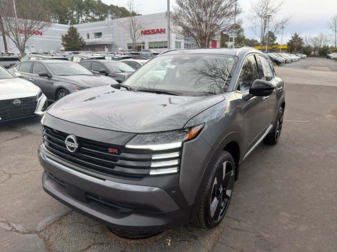 New 2026 Nissan Kicks SR w/ SR Premium Package image 3