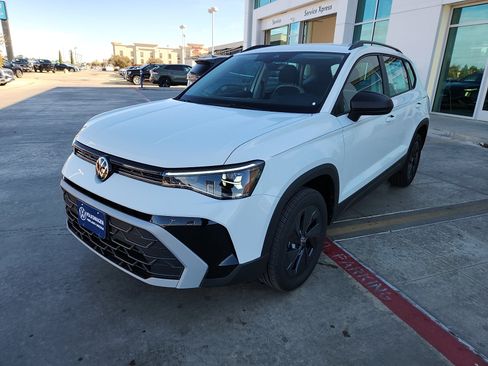 New 2026 Volkswagen Taos S image 3