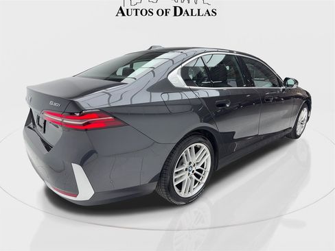 Used 2025 BMW 530i image 9