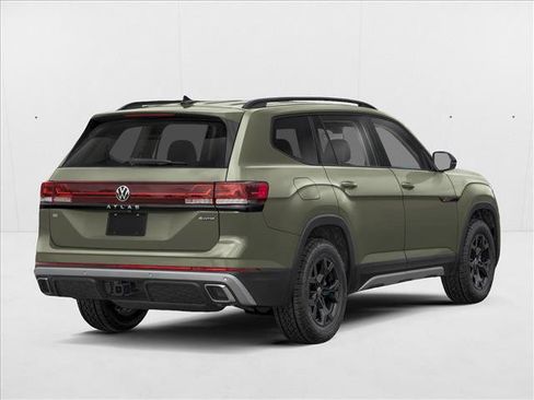 New 2026 Volkswagen Atlas Peak Edition AWD/4WD image 2