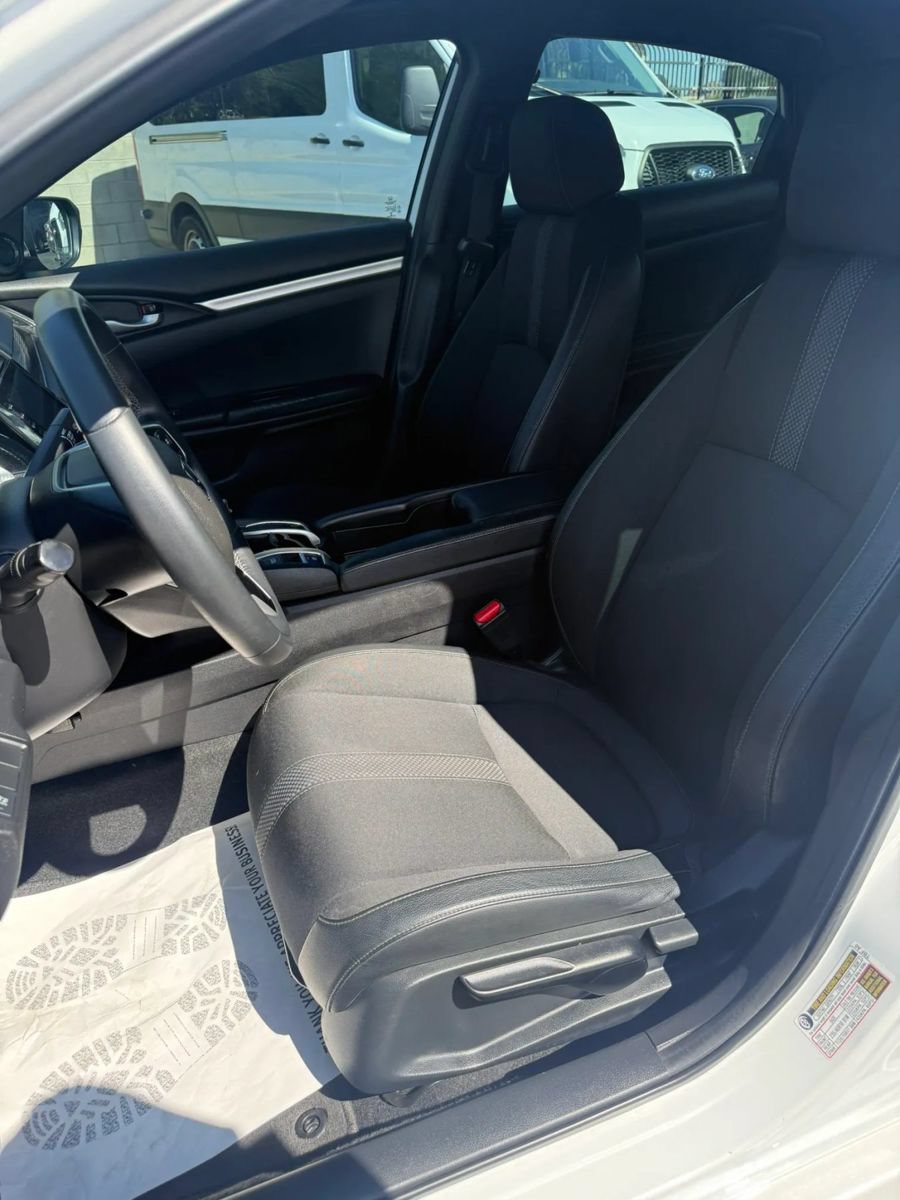 Used 2019 Honda Civic Sport image 8