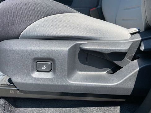 New 2025 Toyota Tacoma TRD Off-Road AWD/4WD image 27