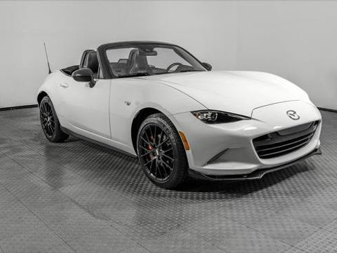 Used 2020 MAZDA MX-5 Miata Club w/ Brembo/BBS Recaro Package RWD image 9