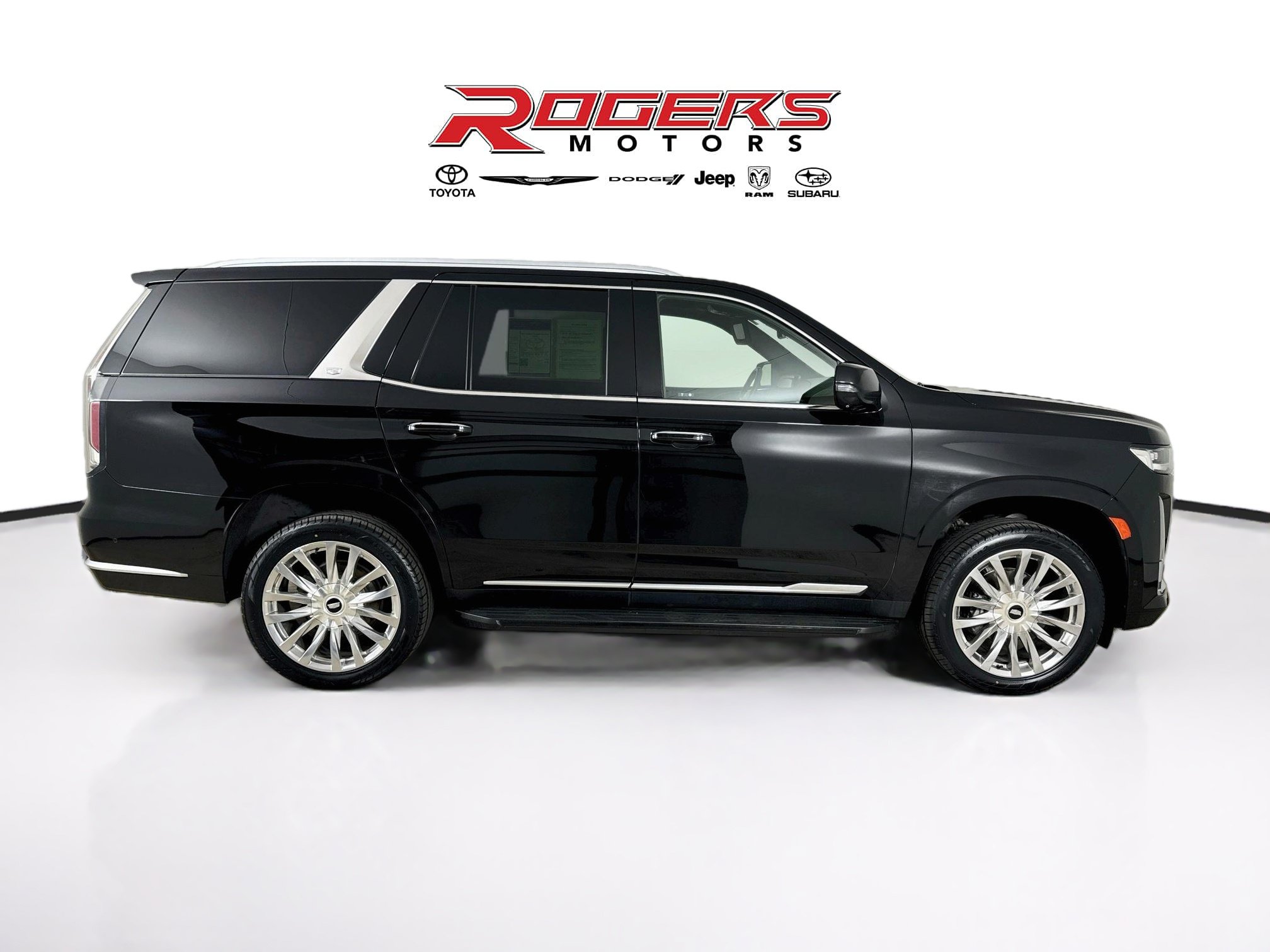Used 2021 Cadillac Escalade Premium Luxury AWD/4WD image 14
