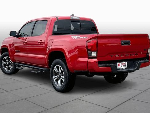 Used 2018 Toyota Tacoma TRD Sport w/ Technology Package RWD image 12