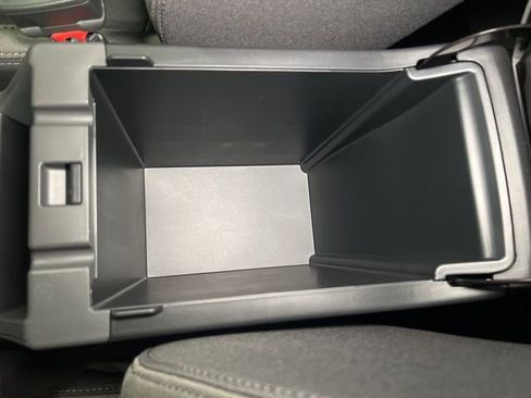 Used 2025 Subaru Crosstrek 2.0i Premium image 26