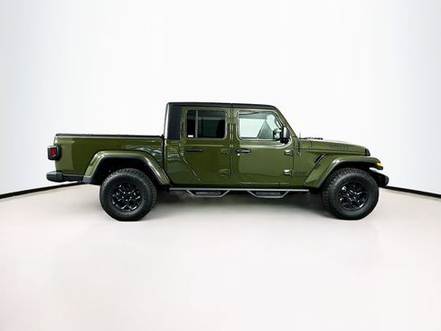 Used 2023 Jeep Gladiator Willys image 10