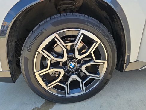 Used 2025 BMW X1 xDrive28i AWD/4WD image 12