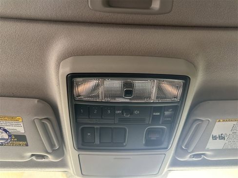 Used 2017 Toyota 4Runner Limited image 25