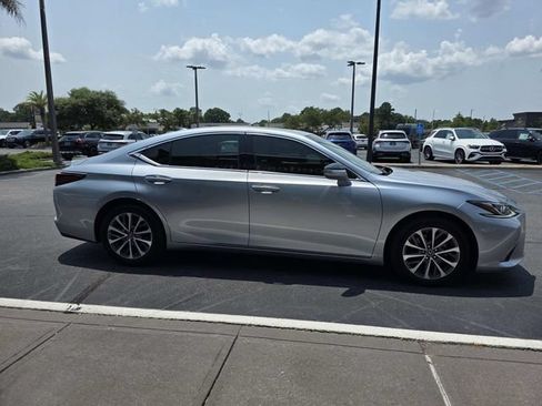 Used 2022 Lexus ES 350 w/ Premium Package FWD image 6