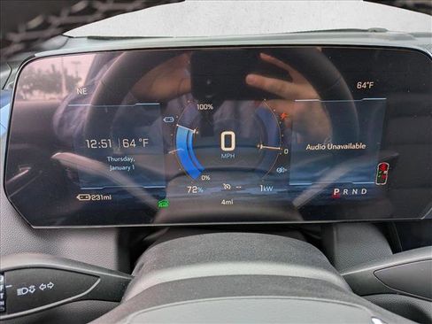 New 2026 Chevrolet Equinox EV LT AWD/4WD image 11
