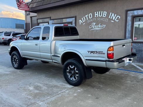 Used 2002 Toyota Tacoma PreRunner image 12