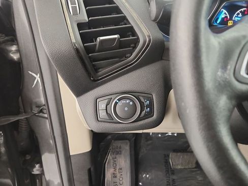 Used 2018 Ford Escape Titanium AWD/4WD image 21