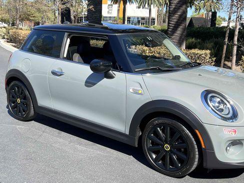 Used 2021 MINI Cooper SE w/ 6.5" Touchscreen Package FWD image 60