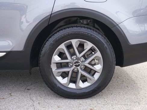 Used 2023 Kia Telluride LX FWD image 11