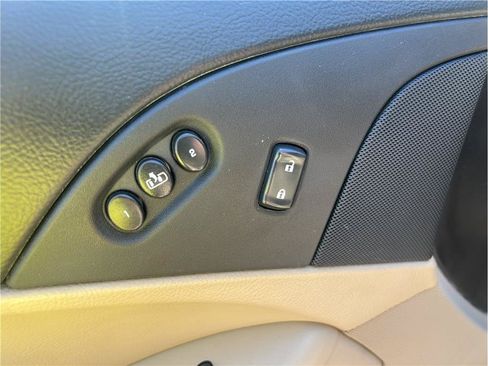 Used 2007 Chevrolet Corvette Coupe w/ Preferred Equipment Group RWD image 11