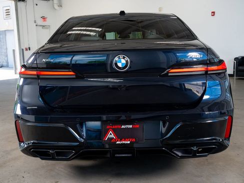 Used 2023 BMW 760i xDrive w/ Executive Package AWD/4WD image 14