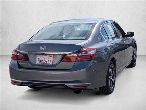 Used 2017 Honda Accord LX image 5