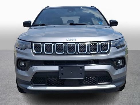 Used 2023 Jeep Compass Limited AWD/4WD image 2