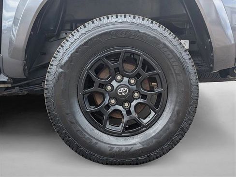 Used 2022 Toyota Tacoma SR5 image 21