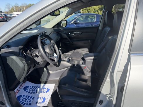 Used 2020 Nissan Rogue SL image 17