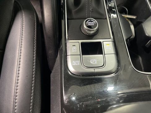 Used 2025 Kia Telluride S image 29