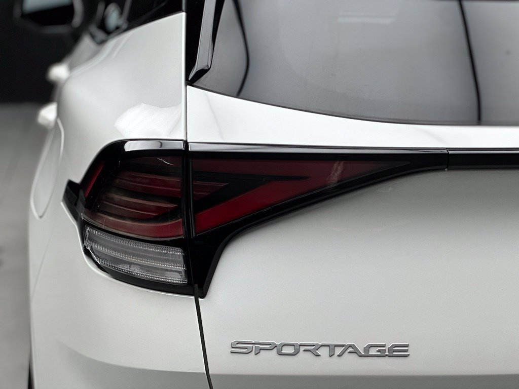 Used 2025 Kia Sportage SX Prestige AWD/4WD image 15