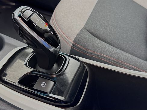 Used 2020 Chevrolet Bolt LT FWD image 17