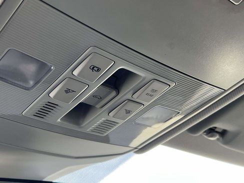 Certified 2022 Volkswagen Jetta SE image 12