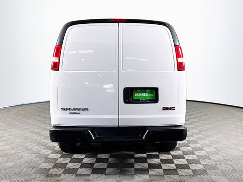 Used 2020 GMC Savana 2500 image 8