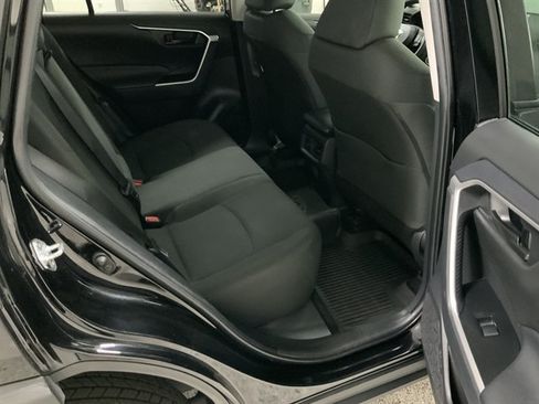 Used 2025 Toyota RAV4 LE AWD/4WD image 18