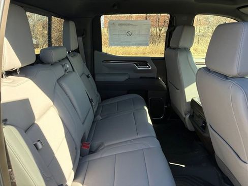 New 2026 Chevrolet Silverado 1500 LT w/ Z71 Off-Road Package image 15